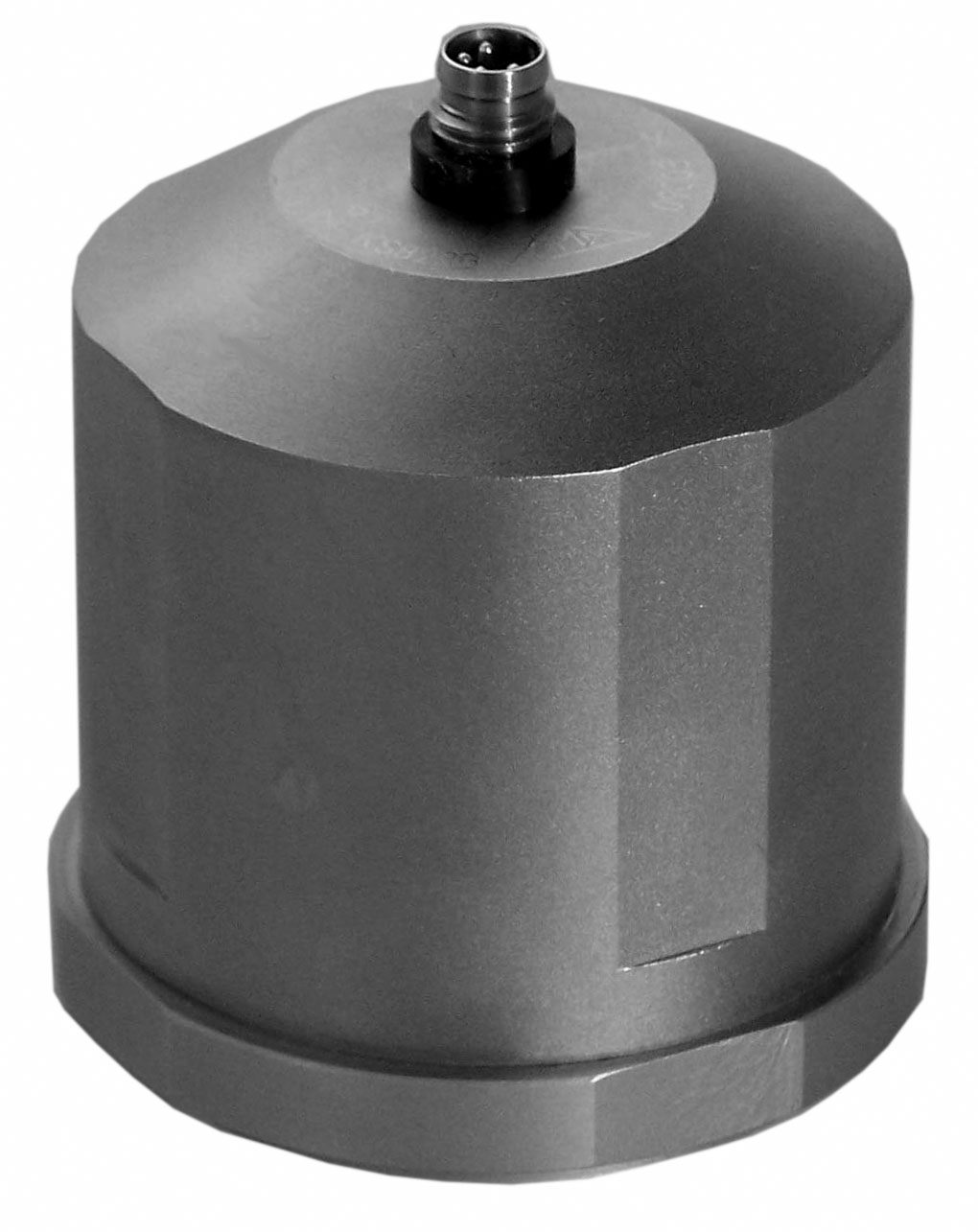 KS823B edestä